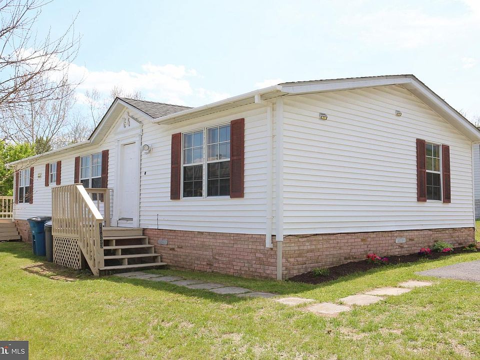 1st image of 11933 Heather Dr