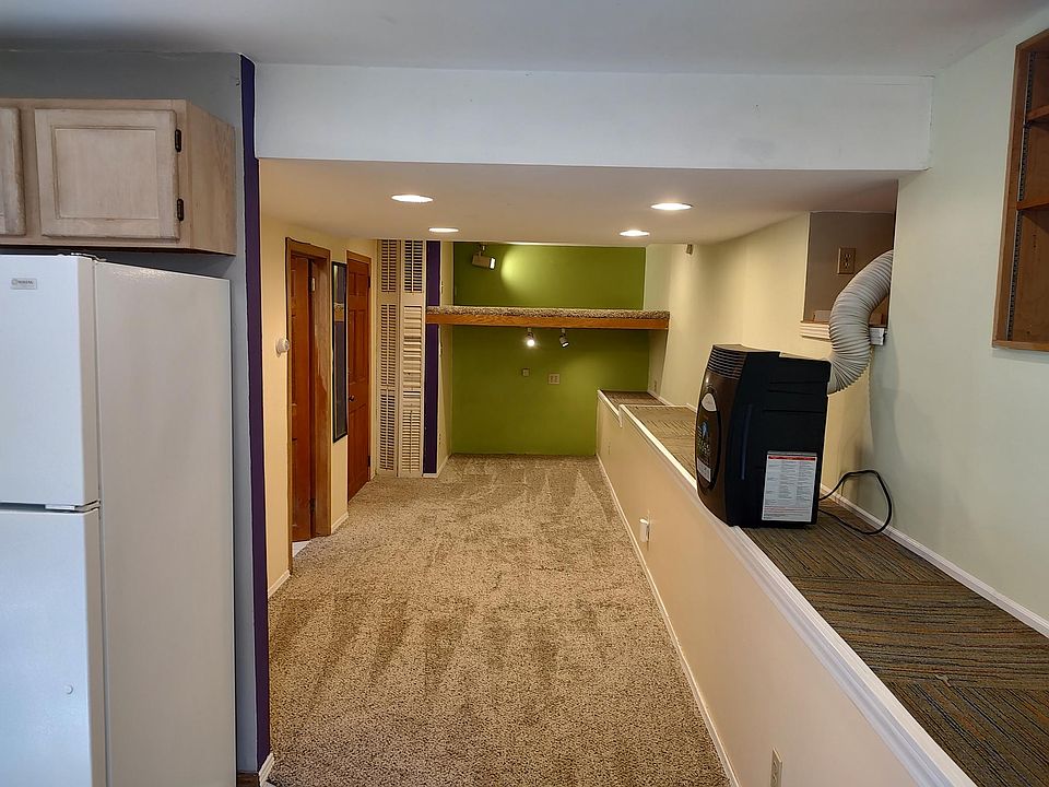 1st image of 14 Ballard St APT 3