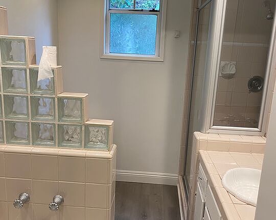 3rd image of 1712 Benedict Canyon Dr #1712