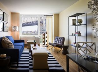 405 Main St APT 2T, New York, NY 10044
