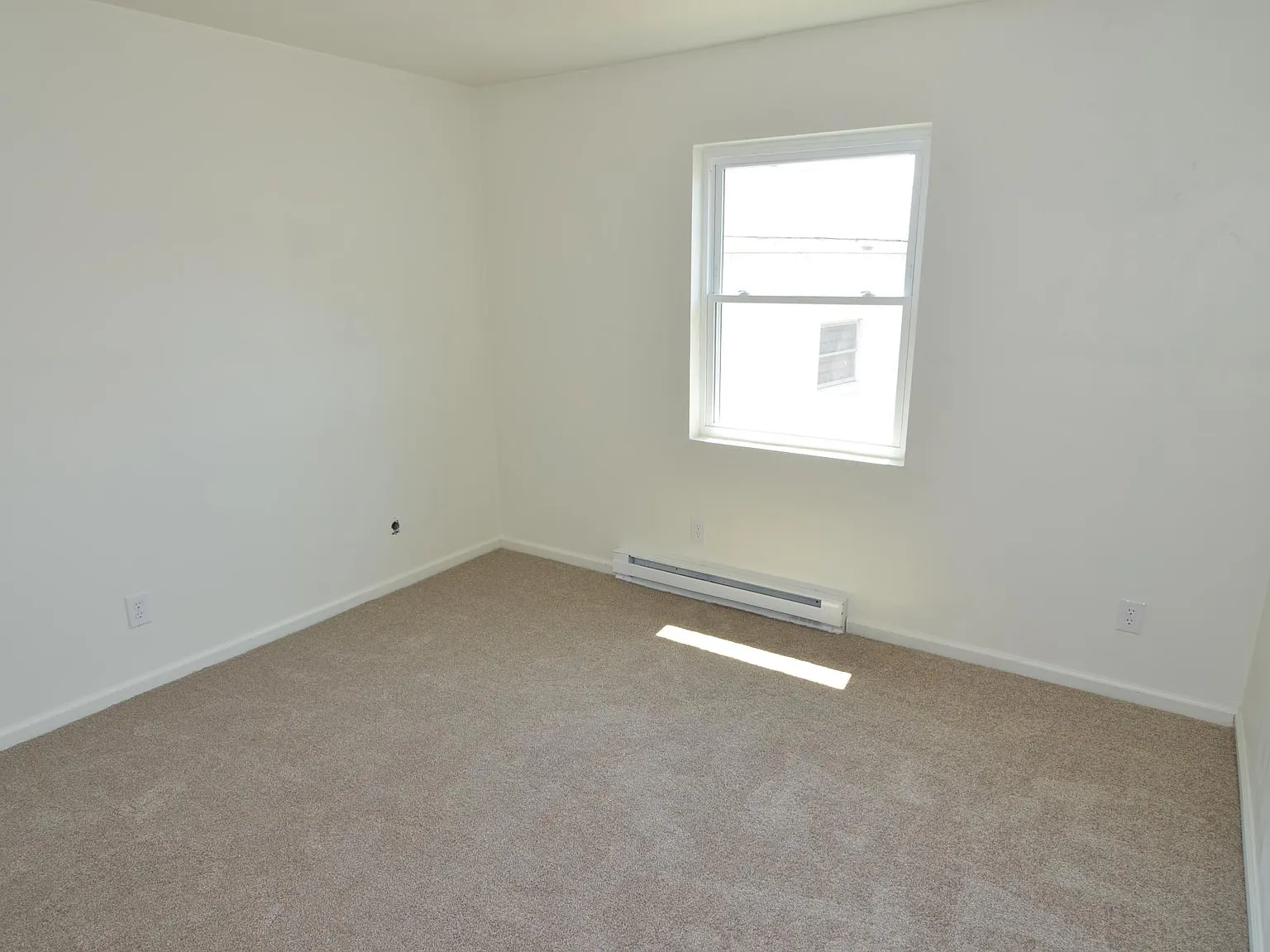 2 bed, 750 sqft, $1,425 — Photo 4