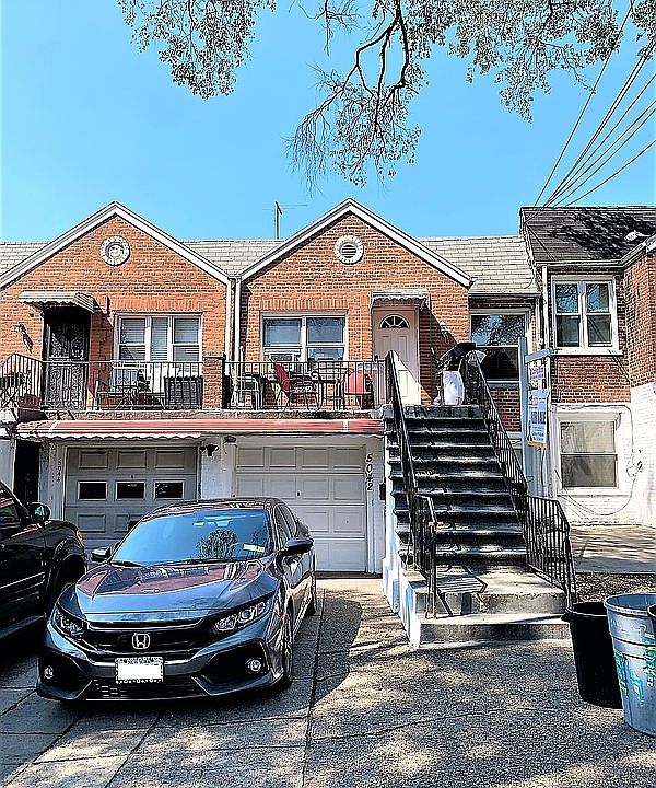 1st image of 50-42 39th Pl