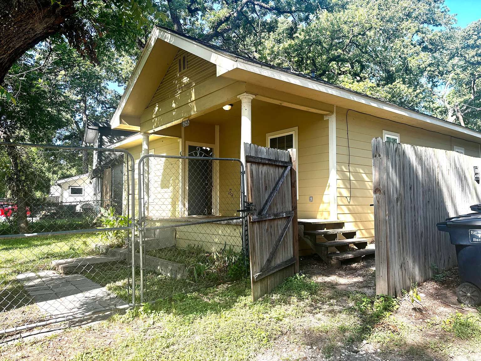 2 bed, 1316 sqft, $1,500 — Photo 1