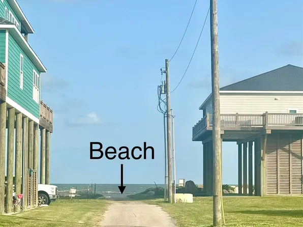 993 Jean Ave, Gilchrist, TX 77617