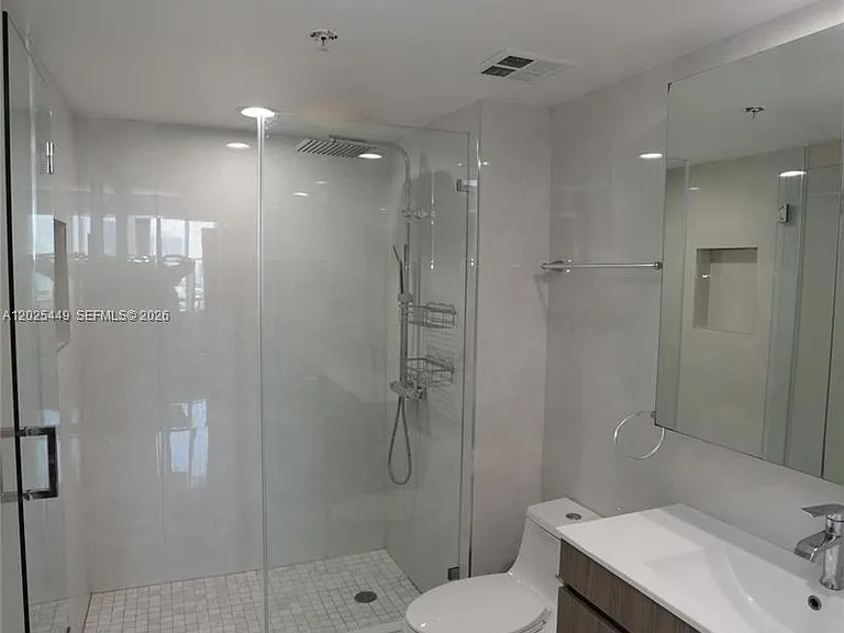 325 Biscayne Blvd #1822 — Photo 18