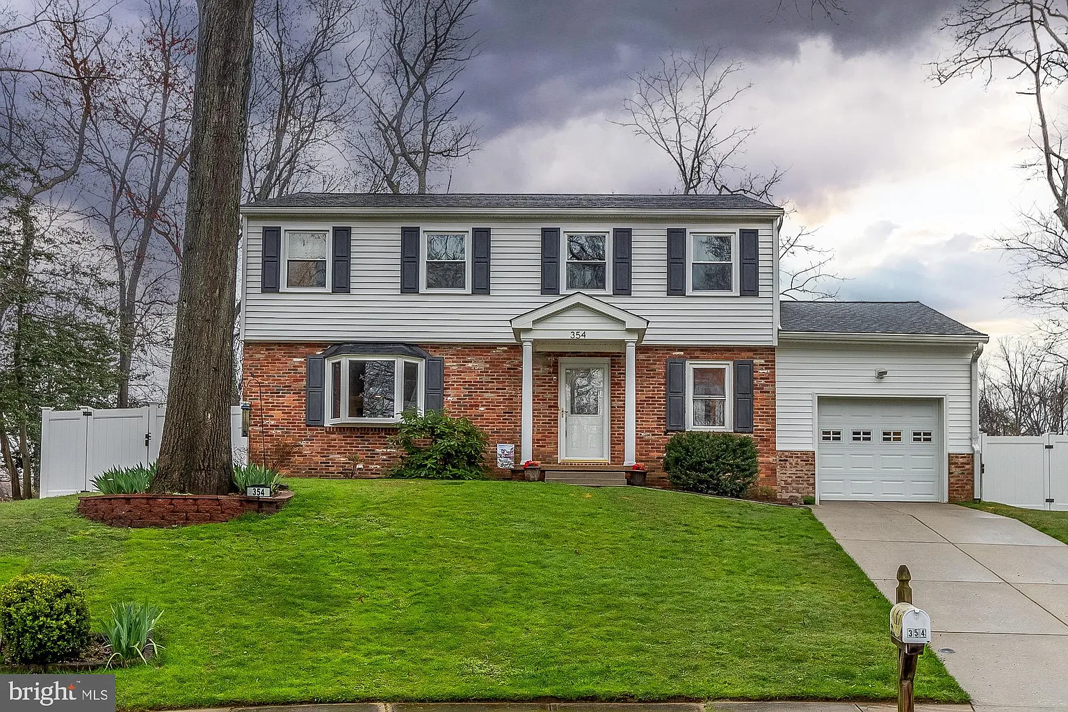 354 Ellenham Ct photo 1