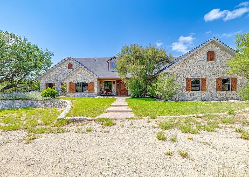 1st image of 6873 Green Oaks Dr