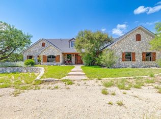 6873 Green Oaks Dr, Christoval, TX 76935