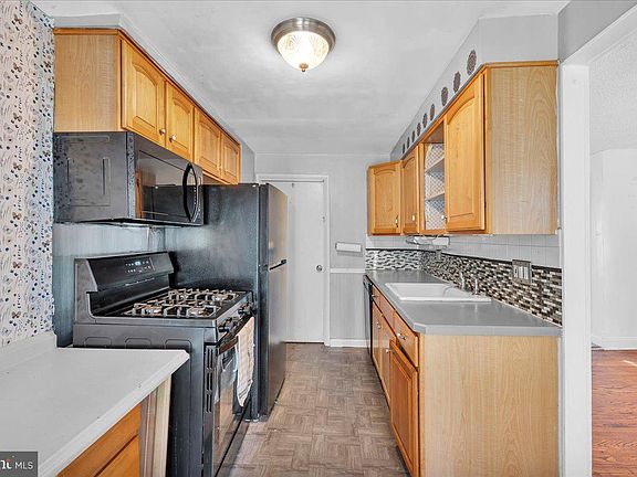 5th image of 3538 Fitler St