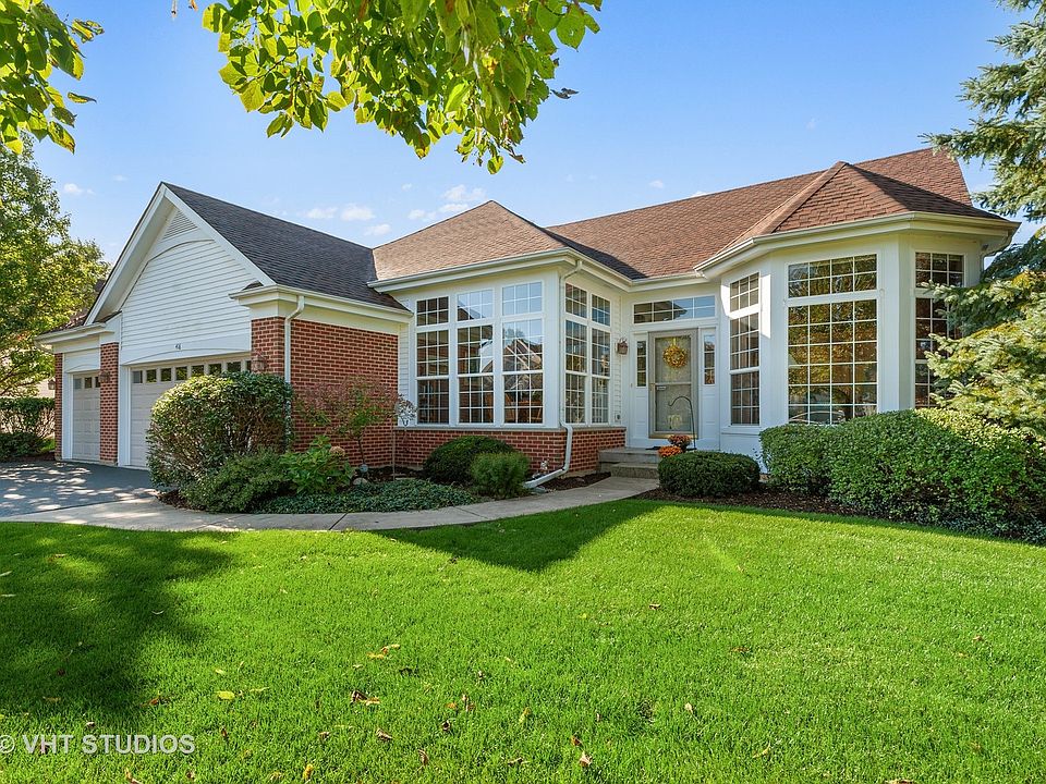1st image of 416 Middlebury Dr