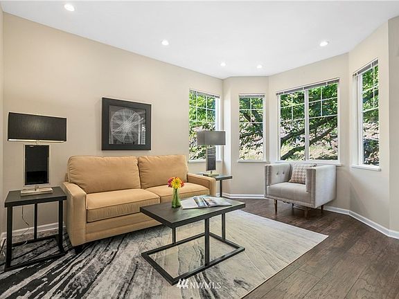 3rd image of 2840 139th Ave SE APT 31