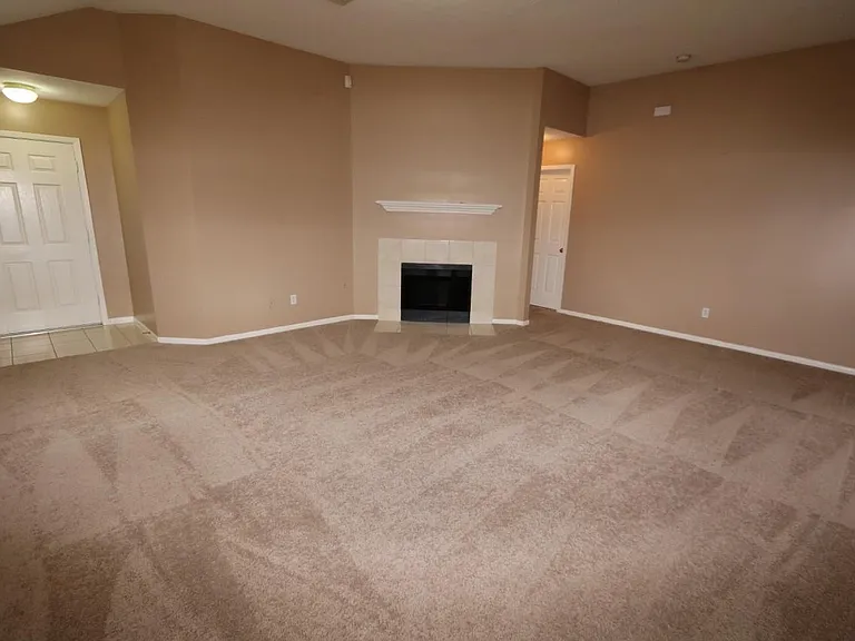 5911 S Brenwood Dr — Photo 3