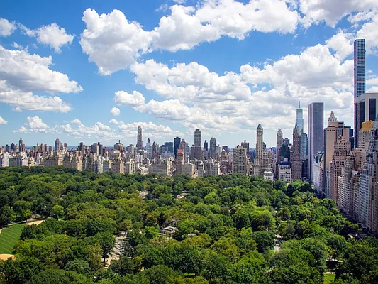 Rented by Sotheby's International Realty | media 23