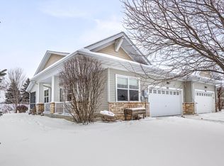 957 Crossings Dr, Delano, MN 55328