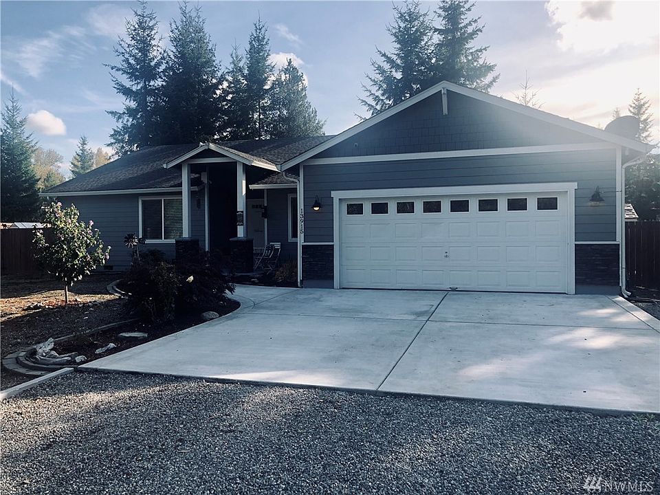 1st image of 13915 Tomcat Ln SE