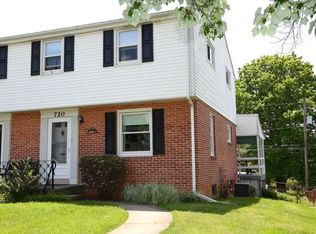 720 Emerald Dr, Lancaster, PA 17603