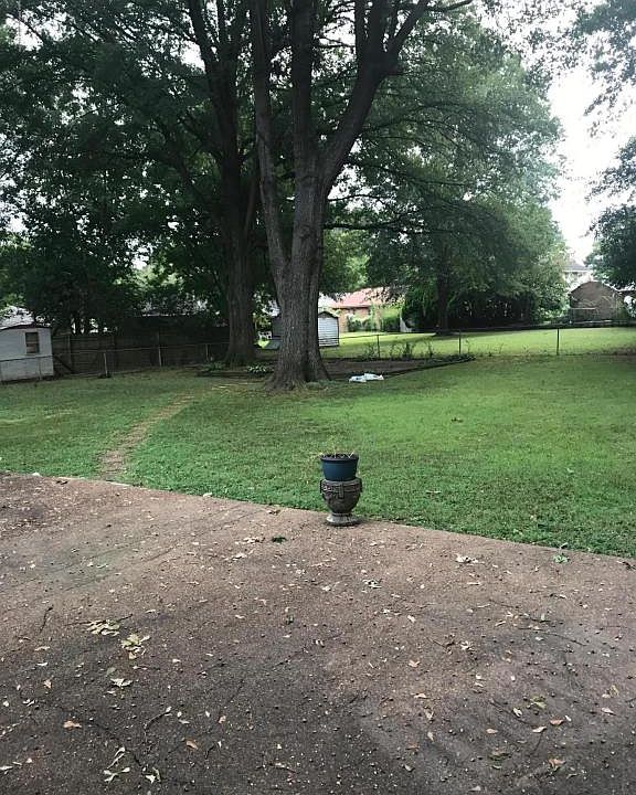 2nd image of 8389 Chesterfield Dr