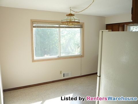 4th image of 1330 Livingston Ave