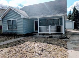 1344 E 36th Ct, Des Moines, IA 50317