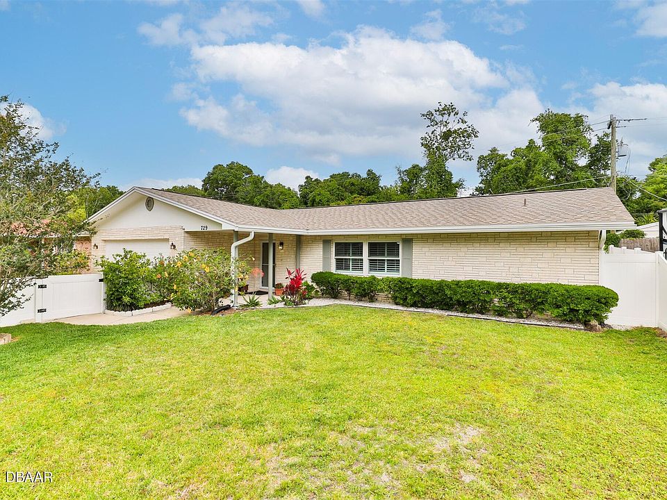 1st image of 729 Tumblebrook Dr