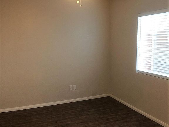 4th image of 3152 30th St