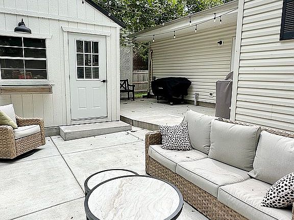 5th image of 49 N Angelina Dr