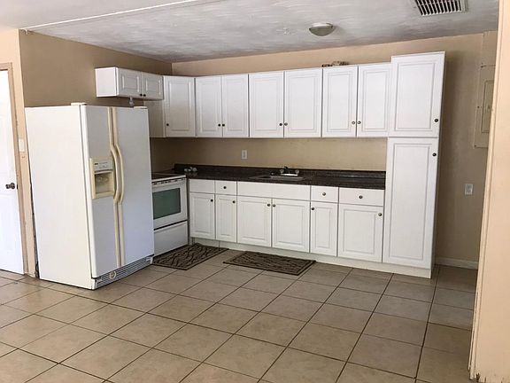 2nd image of 932 Lake Josephine Dr