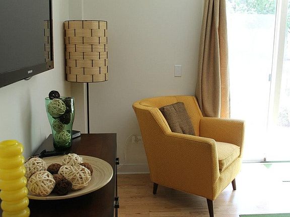 4th image of 1216 W Arthur Ave APT 103