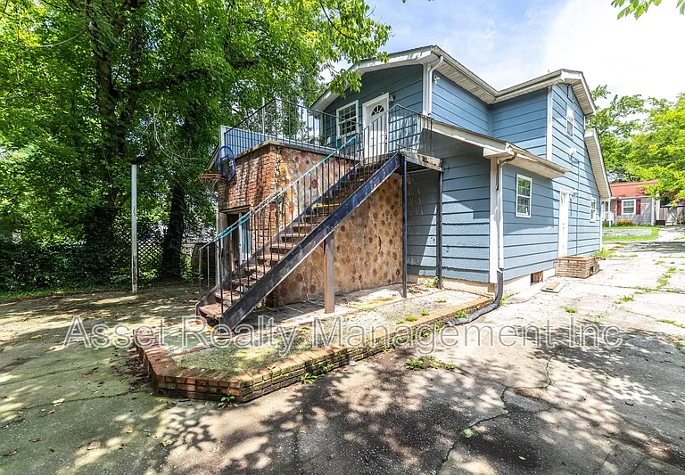204 Wynn Ave #201 — Photo 1
