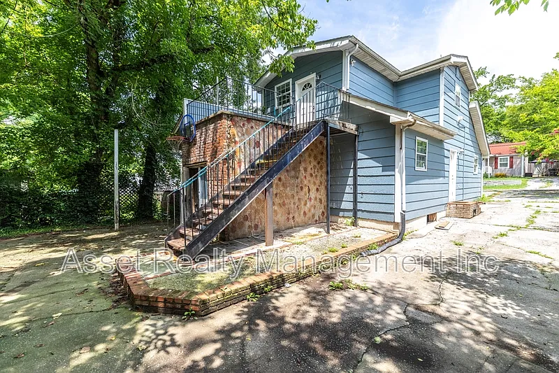 204 Wynn Ave #201