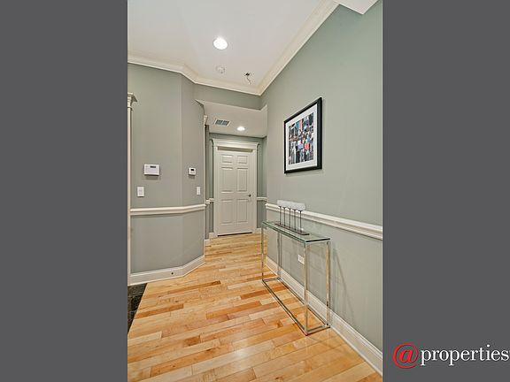 3rd image of 1890 N Milwaukee Ave APT 2B