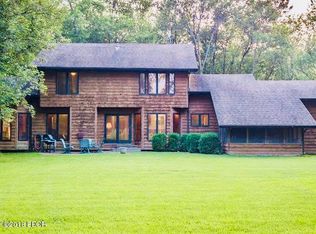 10412 Country Club Rd, West Frankfort, IL 62896