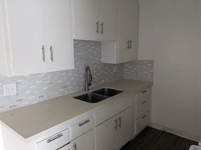 1529 Junipero Ave LLC — Photo 4