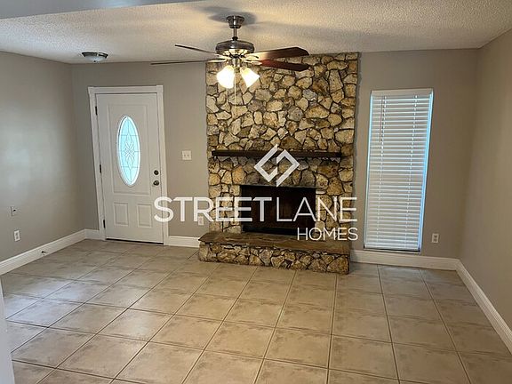 2nd image of 1219 La Mesa Ave