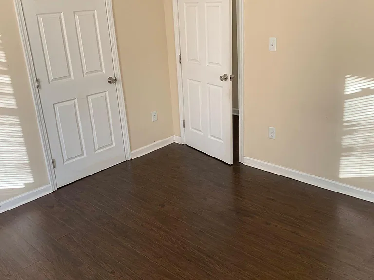 131 Burley Ave — Photo 4