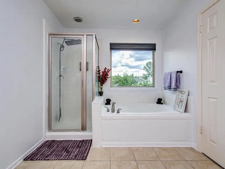 7826 Granite Ridge Ln — Photo 38