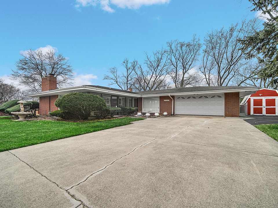 1st image of 20580 Bensley Ave