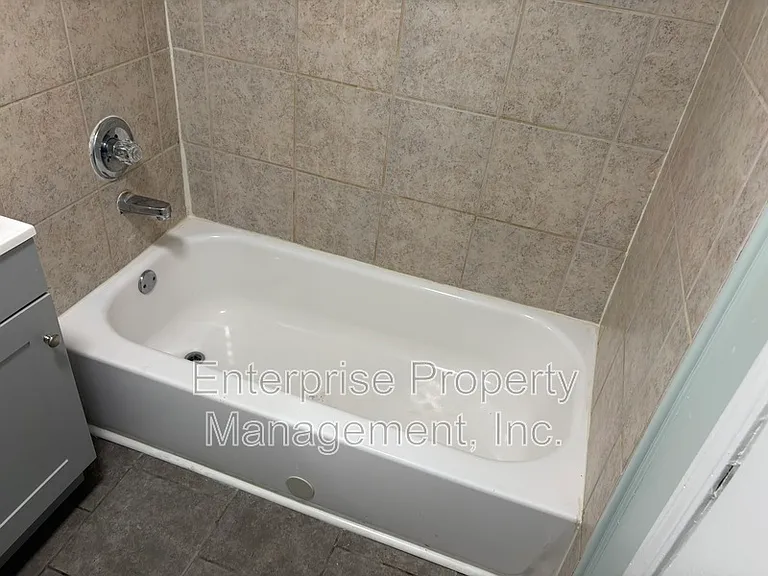 3624 Marion Ave — Photo 17