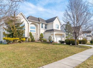 30 Daisy Dr, Egg Harbor Township, NJ 08234