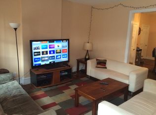 135 Carson St, Philadelphia, PA 19127