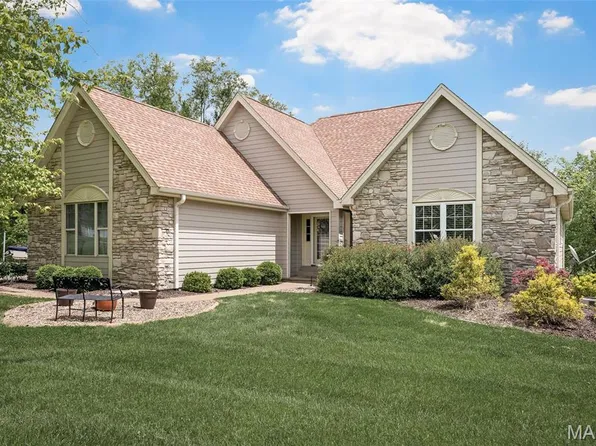 1189 Turnberry Dr, Innsbrook, MO 63390