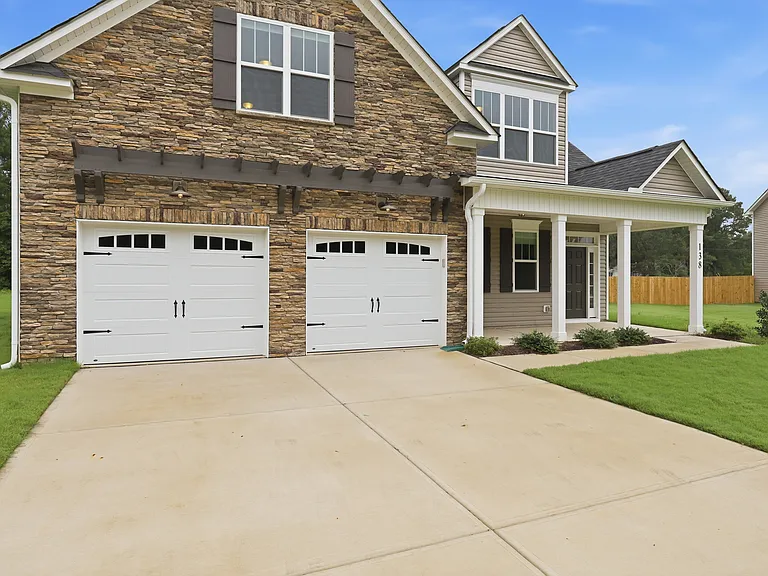 138 Abingdon Farms Dr — Photo 4