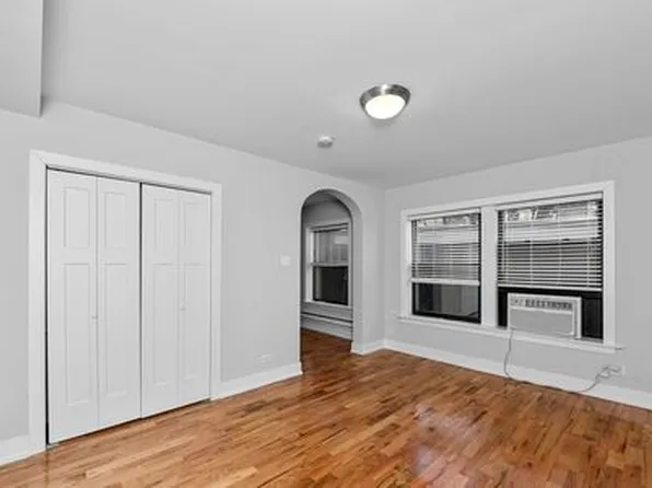 540 W Arlington Pl, Chicago, IL 60614