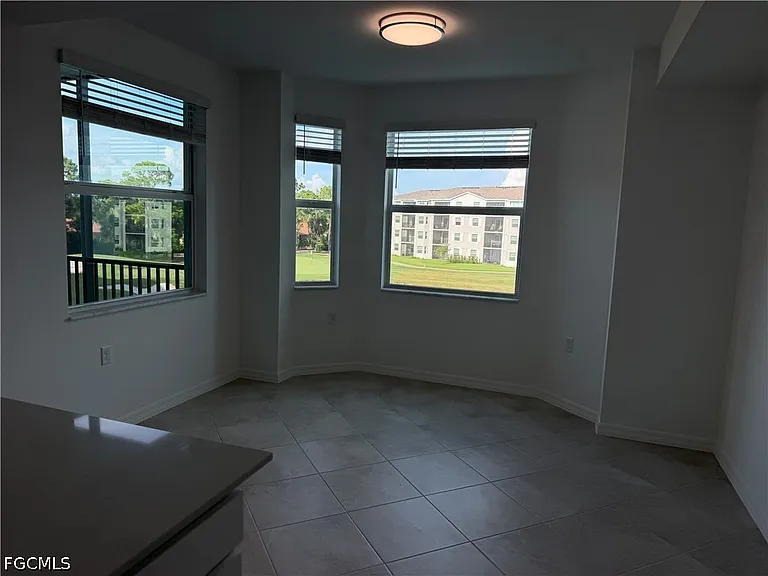 18411 Copperhead Ct N #332 — Photo 25