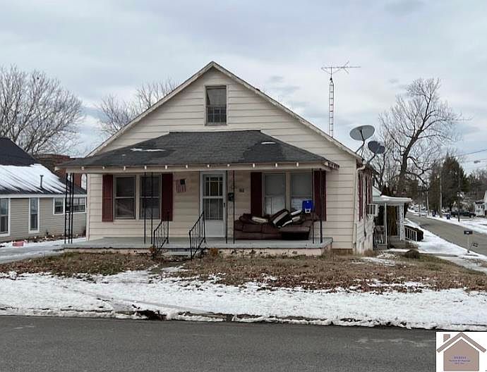 1st image of 229 E Depot St S