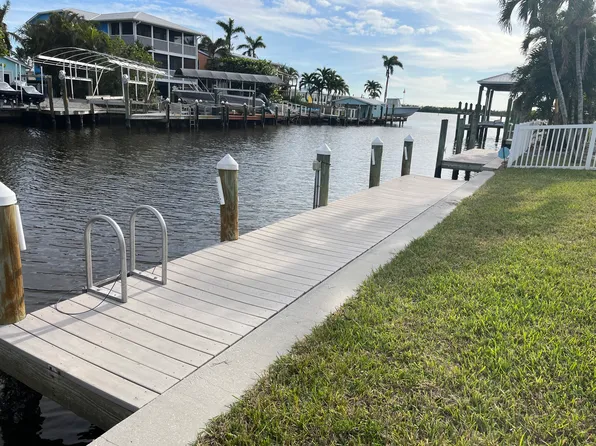 2623 2nd St, Matlacha, FL 33993