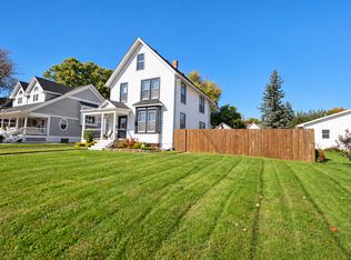 223 Lincoln Way, Dixon, IL 61021