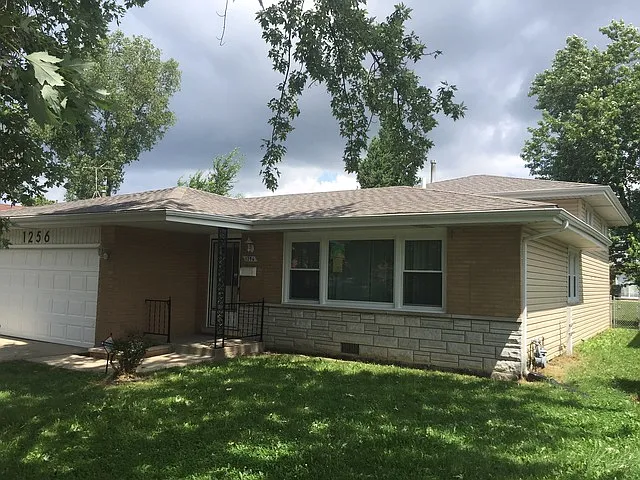 1256 Prince Dr photo 1