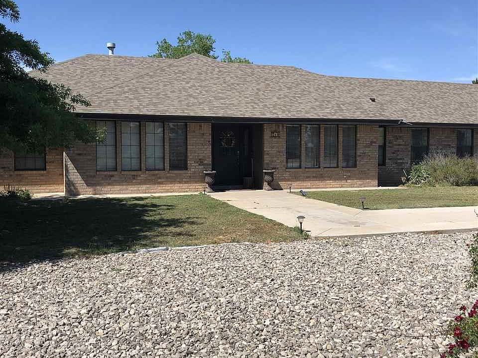 1st image of 714 Thoroughbred Dr