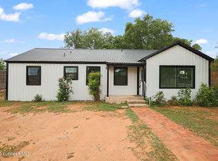 204 Chestnut St, Ropesville, TX 79358